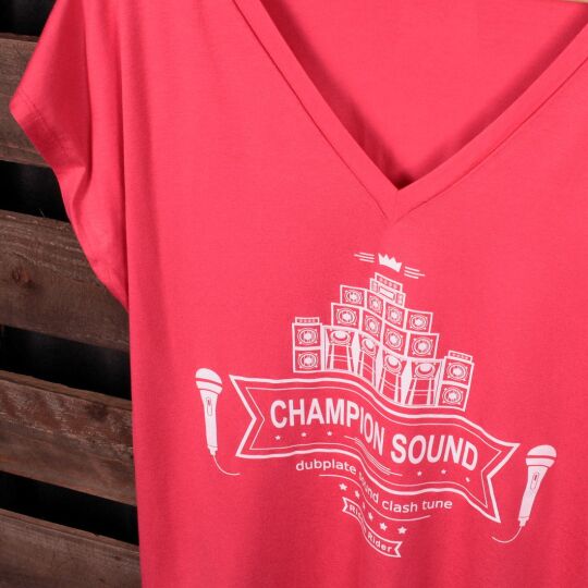 Champion Sound | Dubplate Sound Clash Tune ladies oversize tshirt