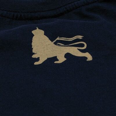 Tshirt Conquering Lion shall break every chain - czarny