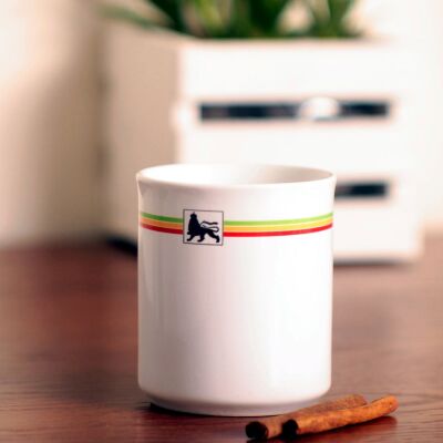 Discreet Lion Coffee Mug or Tea Cup 270 ml