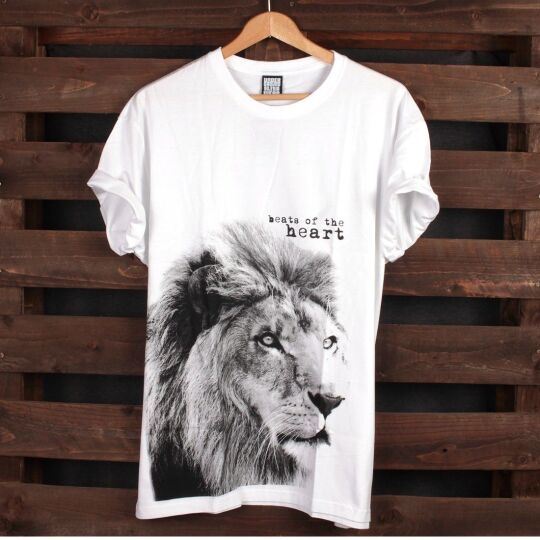 Lion - Beats of the heart t-shirt | white