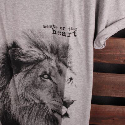 Lion - Beats of the heart t-shirt | gray